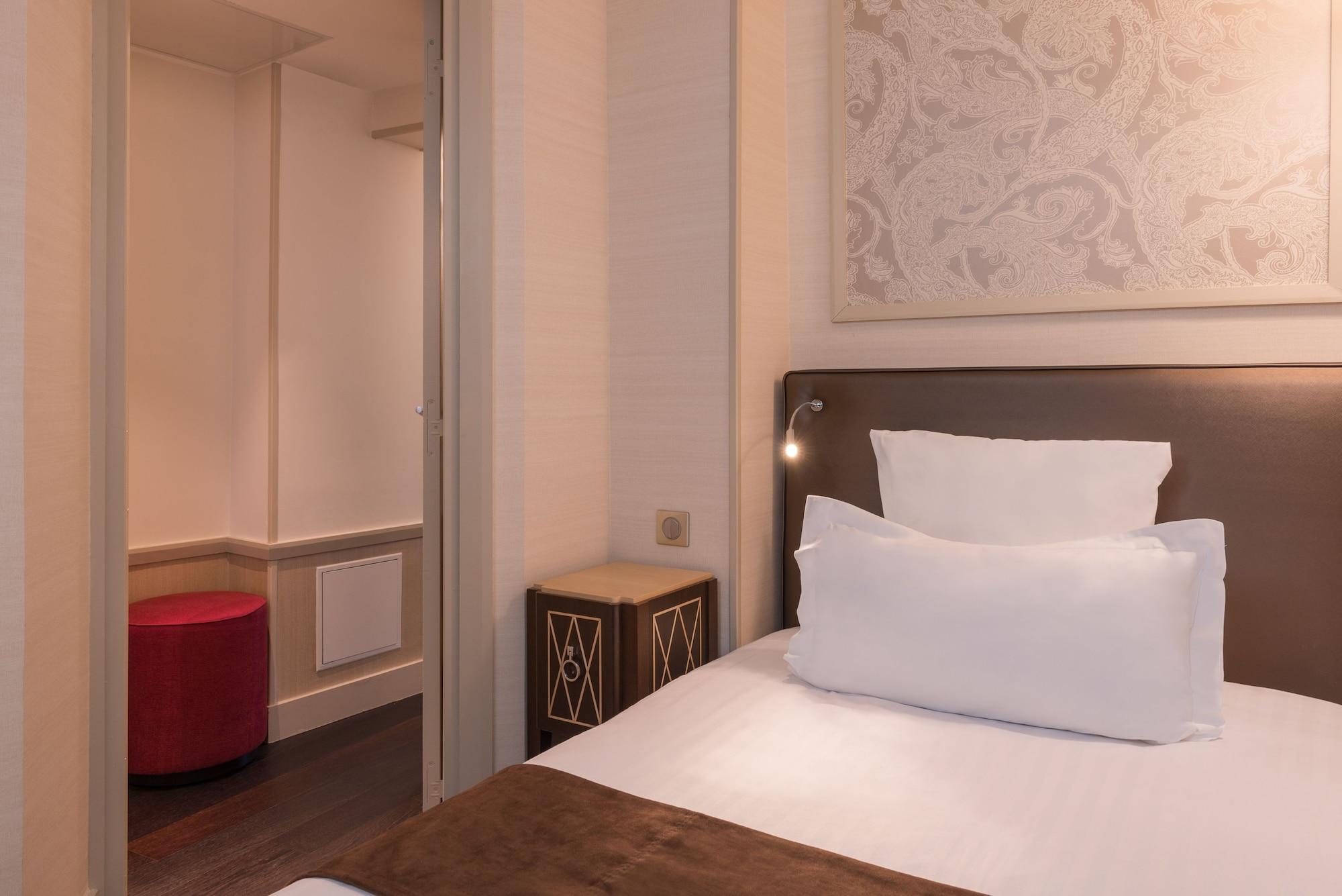 Crystal Hotel Париж Екстериор снимка