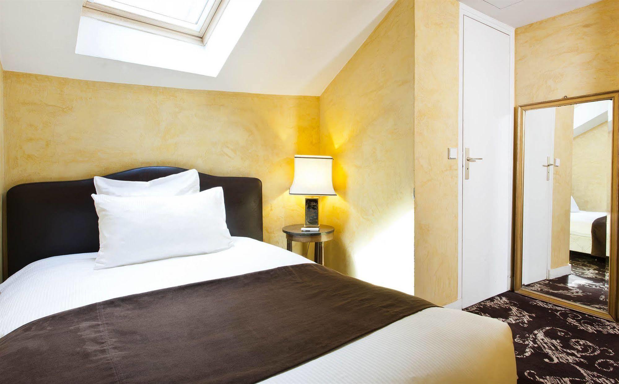 Crystal Hotel Париж Екстериор снимка