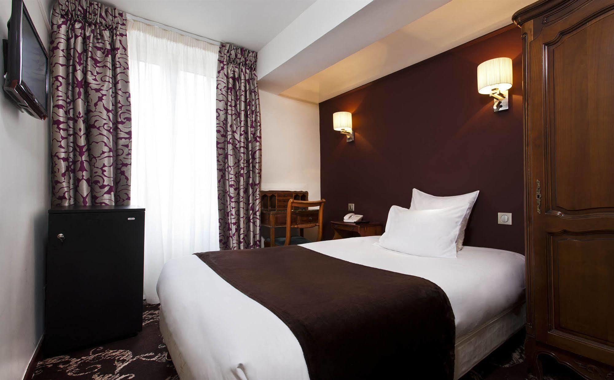 Crystal Hotel Париж Екстериор снимка