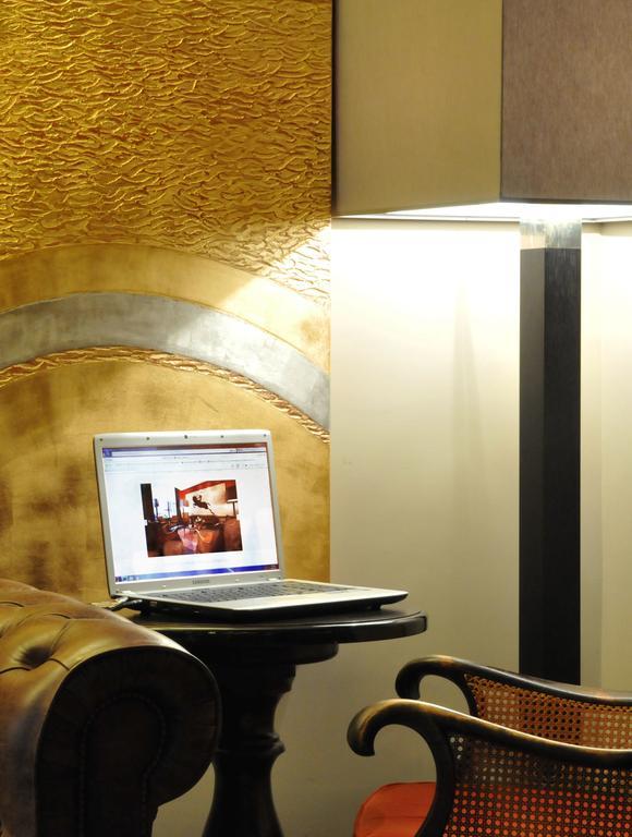 Crystal Hotel Париж Екстериор снимка
