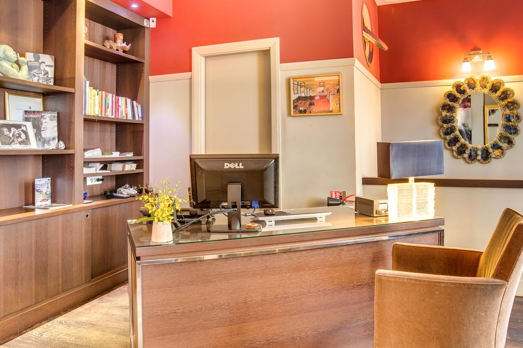 Crystal Hotel Париж Екстериор снимка