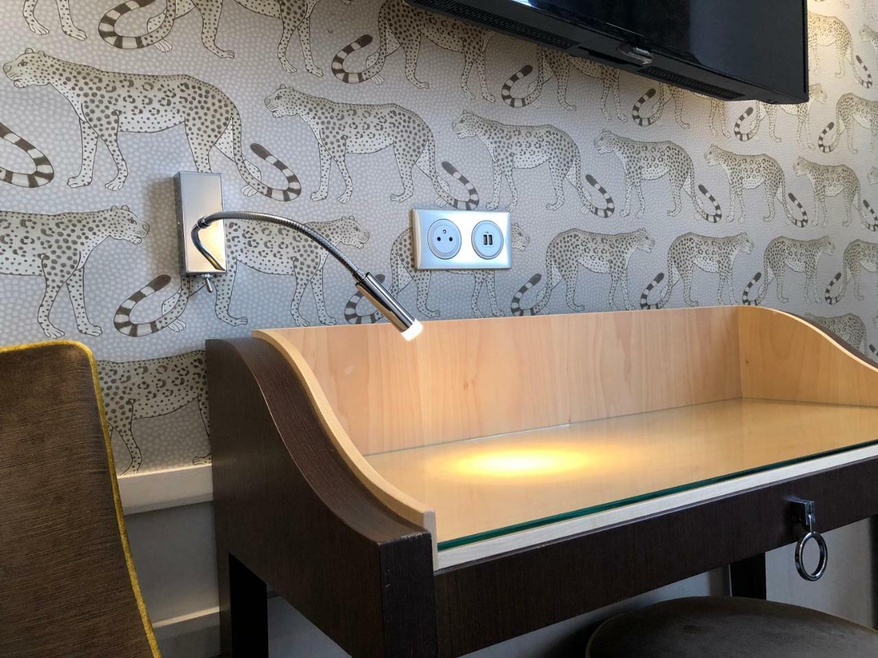 Crystal Hotel Париж Екстериор снимка